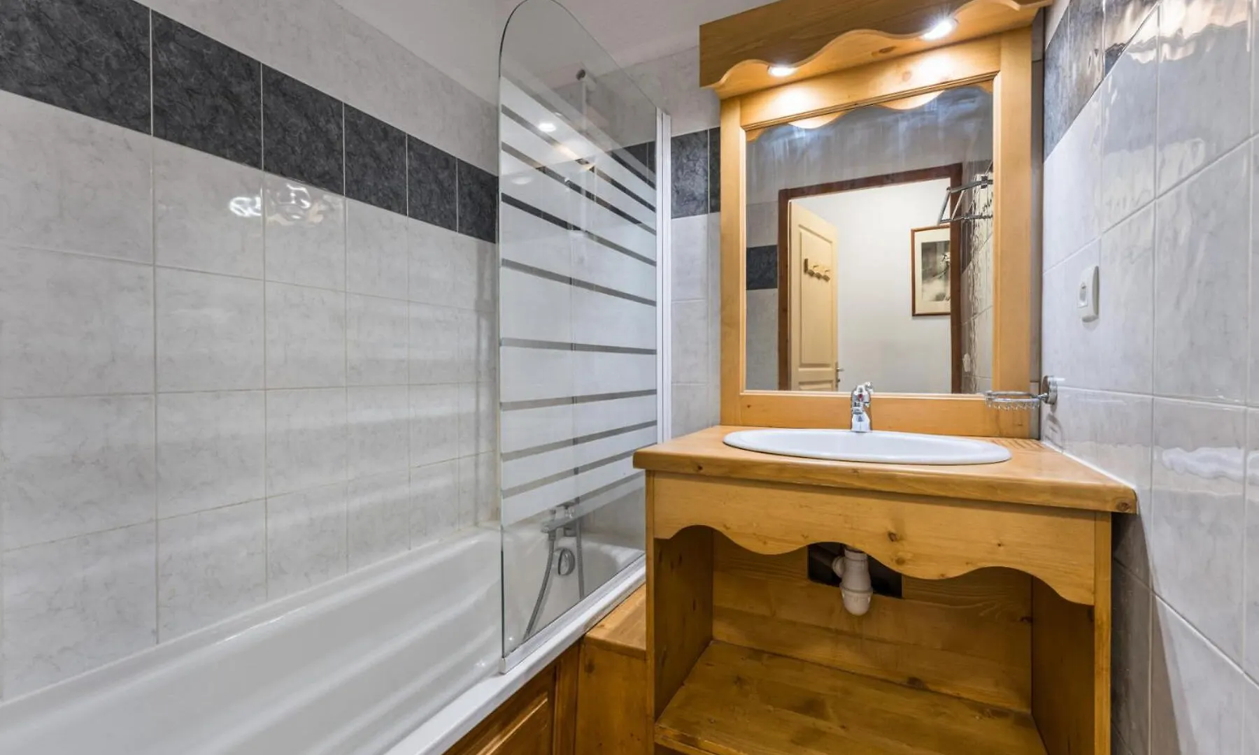 Residence Les Hauts De Preclaux - Logement De Montagne Pour 8 Personnes Aux Orres Mae-2671 Les Orres 0*,  France
